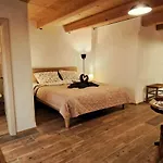 Affittacamere Pětidomí 88 - Rožmberská 3*