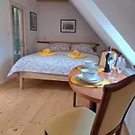 Pětidomí 88 - Rožmberská 3* Český Krumlov