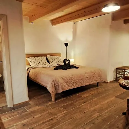 Penzion Pětidomí 88 - Rožmberská 3*