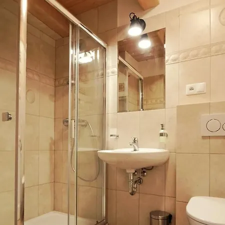 Pětidomí 88 - Rožmberská 3* Český Krumlov