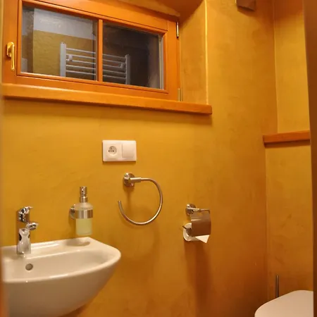 Pětidomí 88 - Rožmberská 3* Český Krumlov