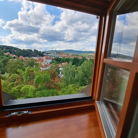 Petidomi 88 - Rozmberska Guest house