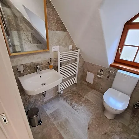 Penzion Pětidomí 88 - Rožmberská 3*