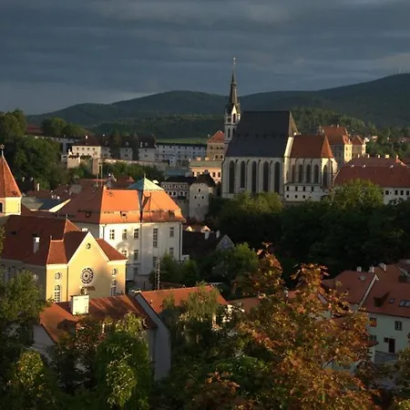 Pětidomí 88 - Rožmberská 3* Český Krumlov