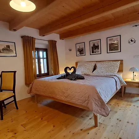 Petidomi 88 - Rozmberska 4* Czeski Krumlow