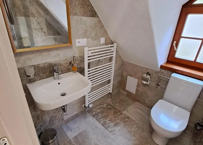 Penzion Pětidomí 88 - Rožmberská 4*