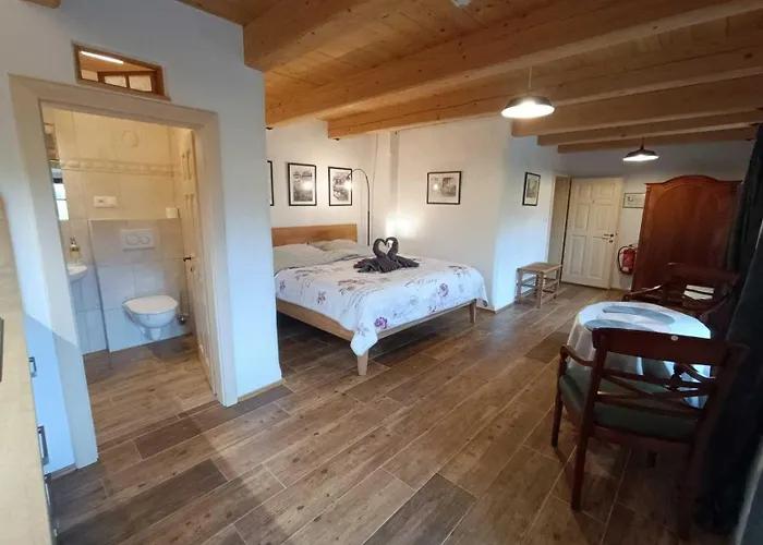 Pětidomí 88 - Rožmberská Penzion Český Krumlov